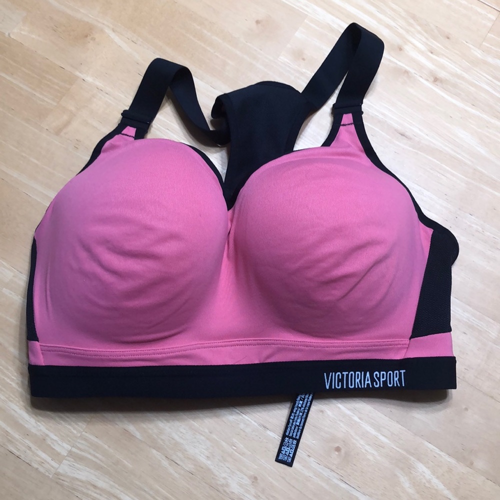 Victoria’s Secret sport bra. 34DDD